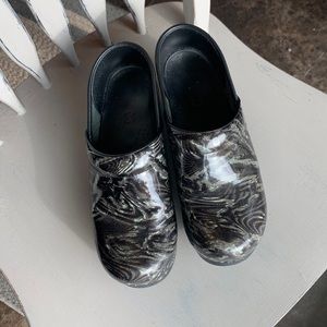 Dansko Professional Shoes, Women’s size 39